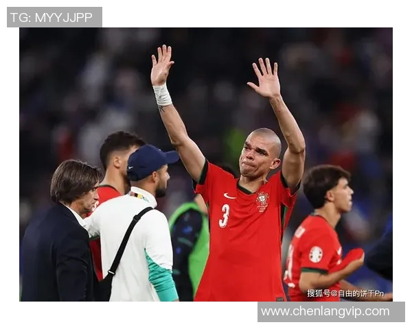 那些退役的足球明星